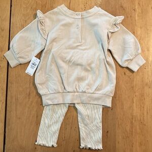 🆕Gap Baby Cream Outfit Set